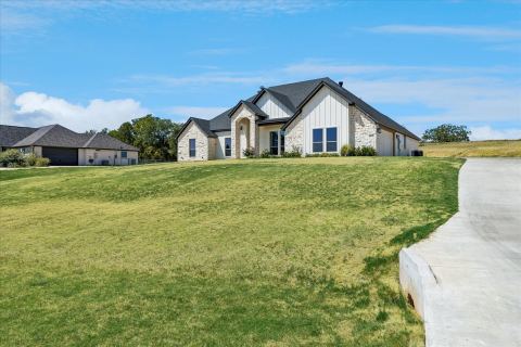 10020 Valley Oak Court, Springtown, TX 76082 — photo 2