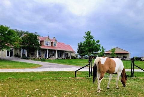 1808 Teller Bell Lane, Granbury