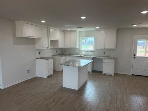 333 Myers Drive, Springtown, TX 76082 — photo 2