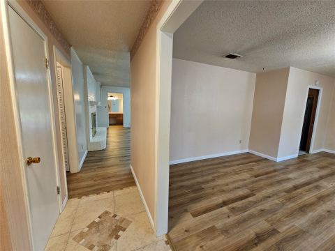 1109 W Redbud Drive, Hurst, TX 76053 — photo 3