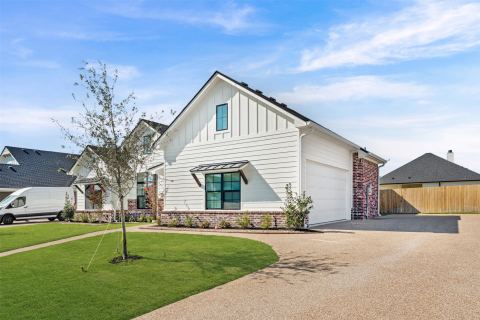 10205 Charmwood Drive, Waco, TX 76712 — photo 2