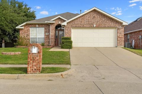 1101 Bellcrest Drive, Arlington