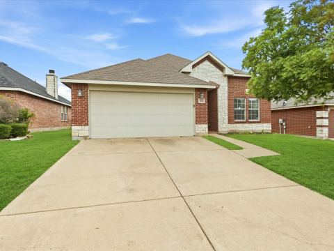 904 Grant Street, Burleson, TX 76028 — photo 2