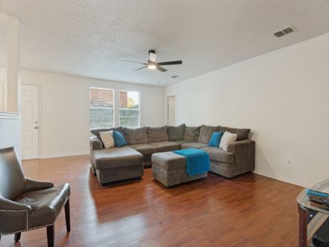 2043 Cap Rock Lane, Grand Prairie, TX 75052 — photo 3