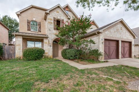 307 Moonlight Drive, Euless