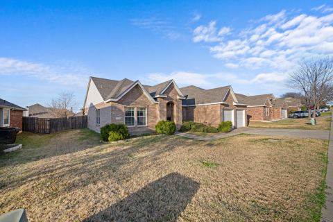 2721 Clubhouse Drive, Denton, TX 76210 — photo 3