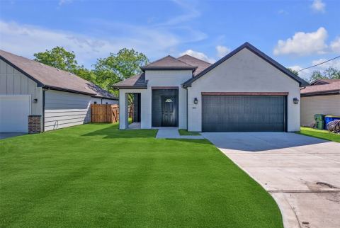 305 Pemberton Street, White Settlement