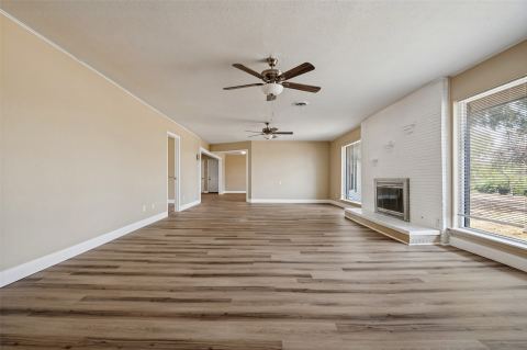 325 Crescent Drive, Grand Prairie, TX 75050 — photo 3