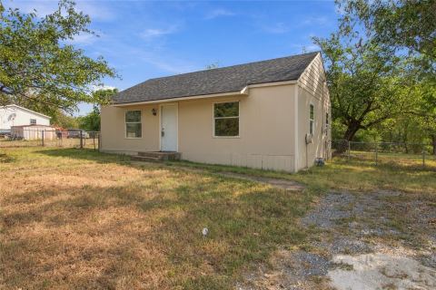 1504 S Travis Avenue, Denison, TX 75021 — photo 3