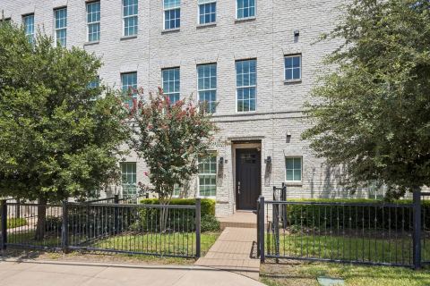 7333 Valley View Lane 807, Dallas