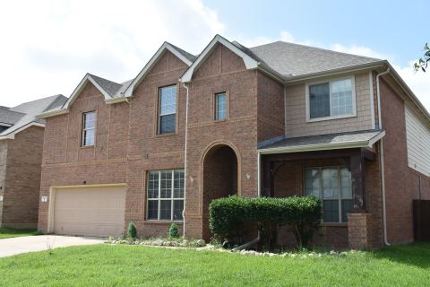 425 Crown Oaks Drive, Fort Worth, TX 76131 — photo 2
