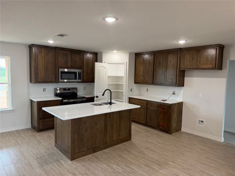 329 Myers Drive, Springtown, TX 76082 — photo 2