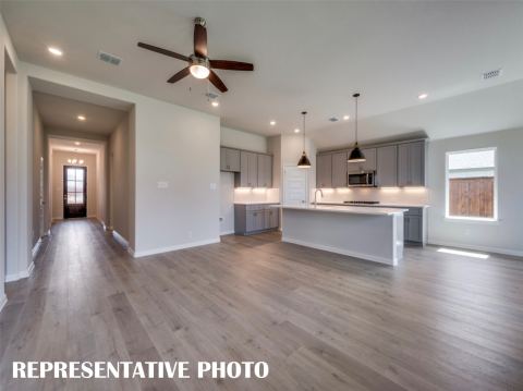 16436 Thistle Bend Drive, Justin, TX 76247 — photo 3
