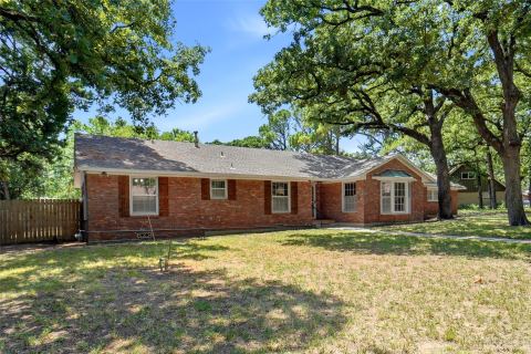 900 Liveoak Street, Denton, TX 76209 — photo 2