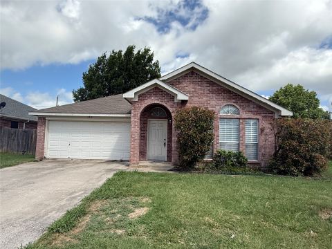 1142 Margie Street, Burleson