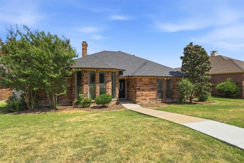 3802 Cromwell Drive, Carrollton, TX 75007 — photo 2