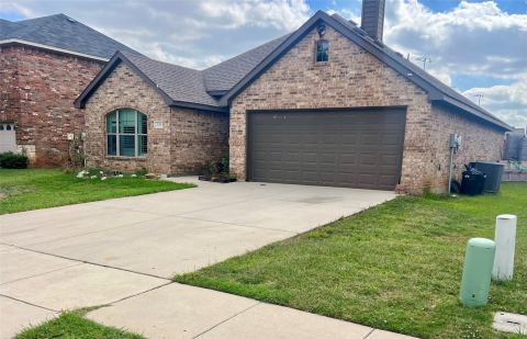 249 Cedar Crest Drive, Justin, TX 76247 — photo 2