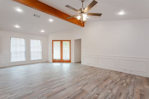 1609 W Jamestown Drive, Ennis, TX 75119 — photo 3