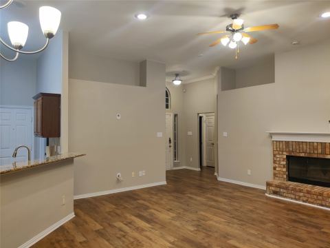 204 Bayfield Drive, Mansfield, TX 76063 — photo 2