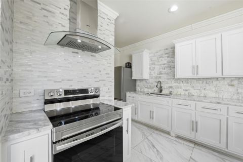 7725 Lakeview Circle, Fort Worth, TX 76179 — photo 2