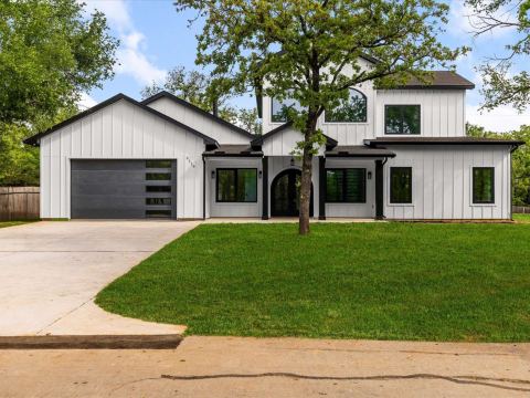 9116 Cherokee Trail, Flower Mound