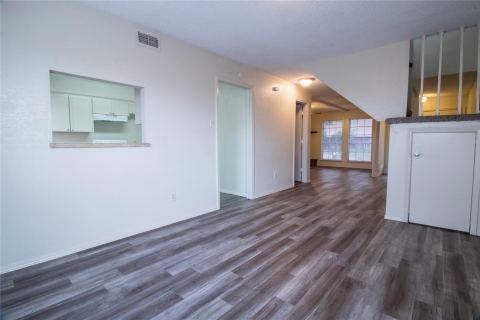 2203 Chase Court, Dalworthington Gardens, TX 76013 — photo 3