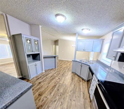 1315 Phoenix Court, Granbury, TX 76048 — photo 3