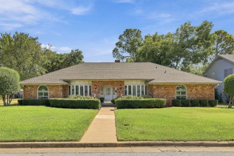 1710 Tennyson Drive, Arlington, TX 76013 — photo 2