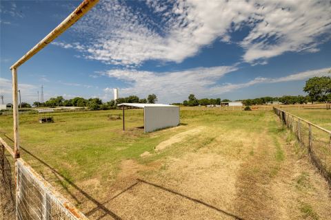 207 Lazy B Lane, Springtown, TX 76082 — photo 3