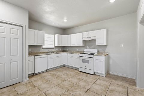 709 N Chandler Avenue, Denison, TX 75020 — photo 3