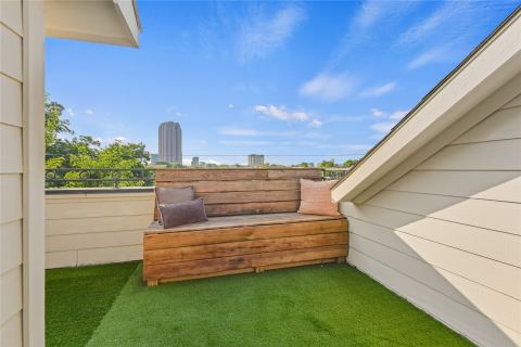 4007 Brownstone Court, Dallas