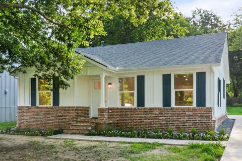 315 BURDETTE Avenue, Sherman, TX 75090 — photo 2