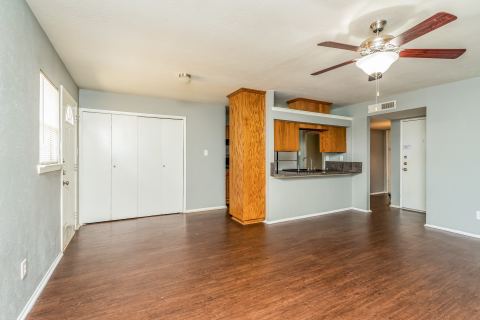 7005 WILDBRIAR Court E, Fort Worth, TX 76120 — photo 3