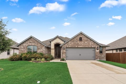 107 White Sands Lane, Forney