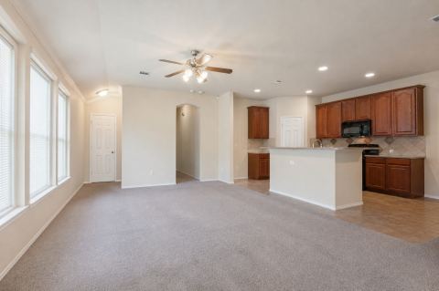 1433 Ravenwood Drive, Mansfield, TX 76063 — photo 3