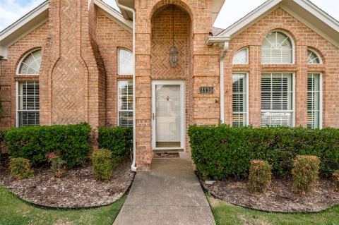 1110 Emily Lane, Carrollton, TX 75010 — photo 3