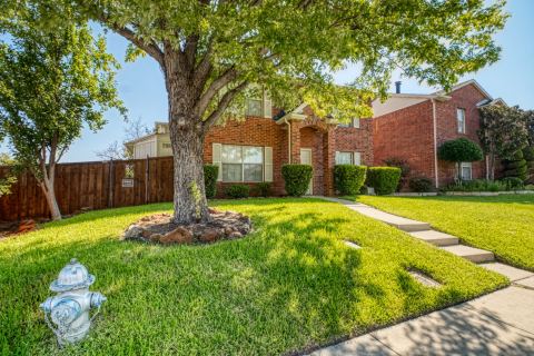 901 Elizabeth Drive, Lewisville, TX 75067 — photo 2