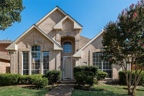 2716 Carnation Drive, Richardson, TX 75082 — photo 2