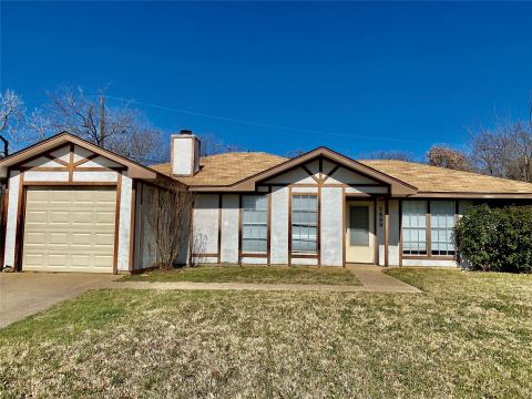 3809 Tamarron Lane, Arlington