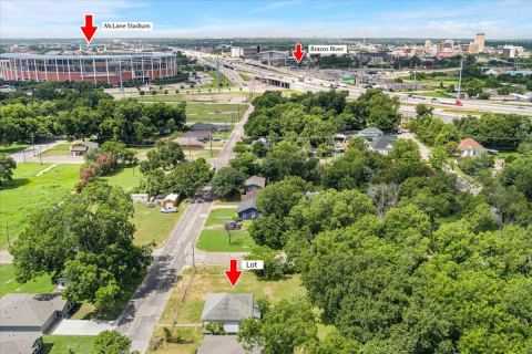 1002 E Calhoun Avenue, Waco, TX 76704 — photo 2