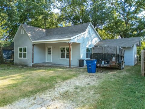 1106 N McKinney Street, Ennis, TX 75119 — photo 3