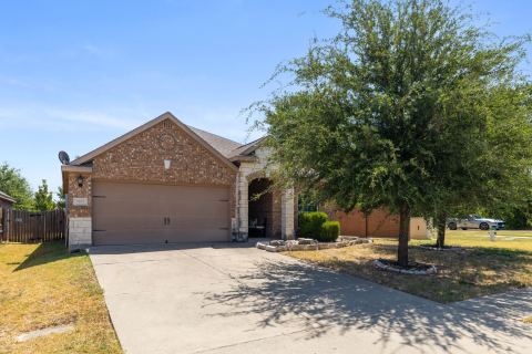 1853 Olive Lane, Anna