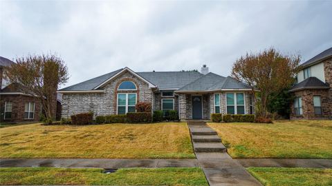 2508 Hawk Drive, Mesquite, TX 75181 — photo 2