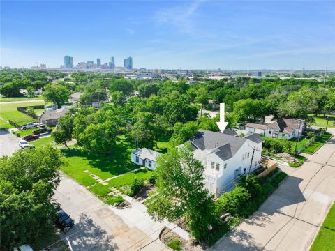 1641 E Tucker Street, Fort Worth, TX 76104 — photo 2