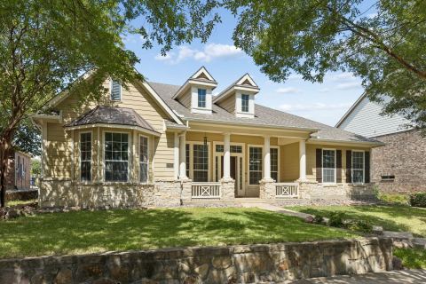 6955 Clay Academy Boulevard, Dallas
