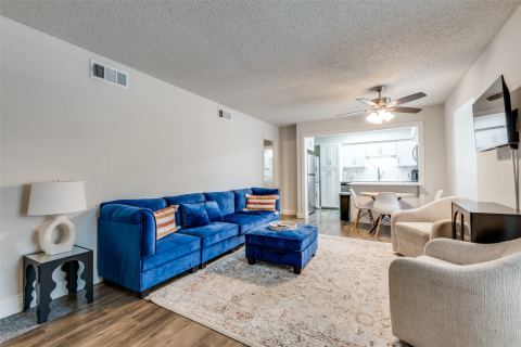 5214 Fleetwood Oaks Avenue 206, Dallas, TX 75235 — photo 3