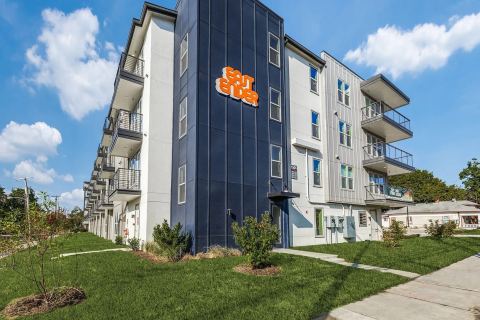 1506 N Prairie Avenue 409, Dallas