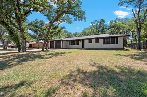 1444 Cimarron Trail, Hurst, TX 76053 — photo 2