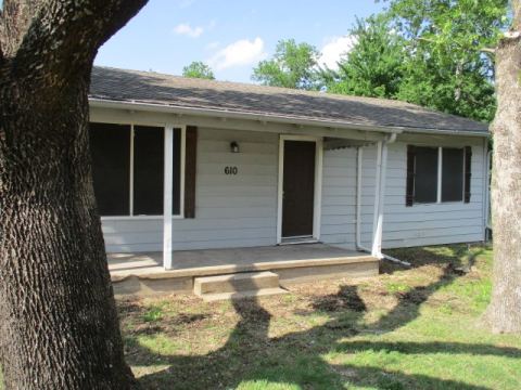 610 Jefferson Avenue, Princeton, TX 75407 — photo 2