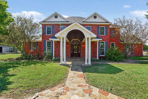 8304 Karen Lane, Terrell